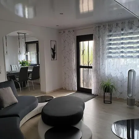 Ferienwohnung Im Modernen Ambiente Mit Eigenem Aussenbereich * Waldeck (Hessen)